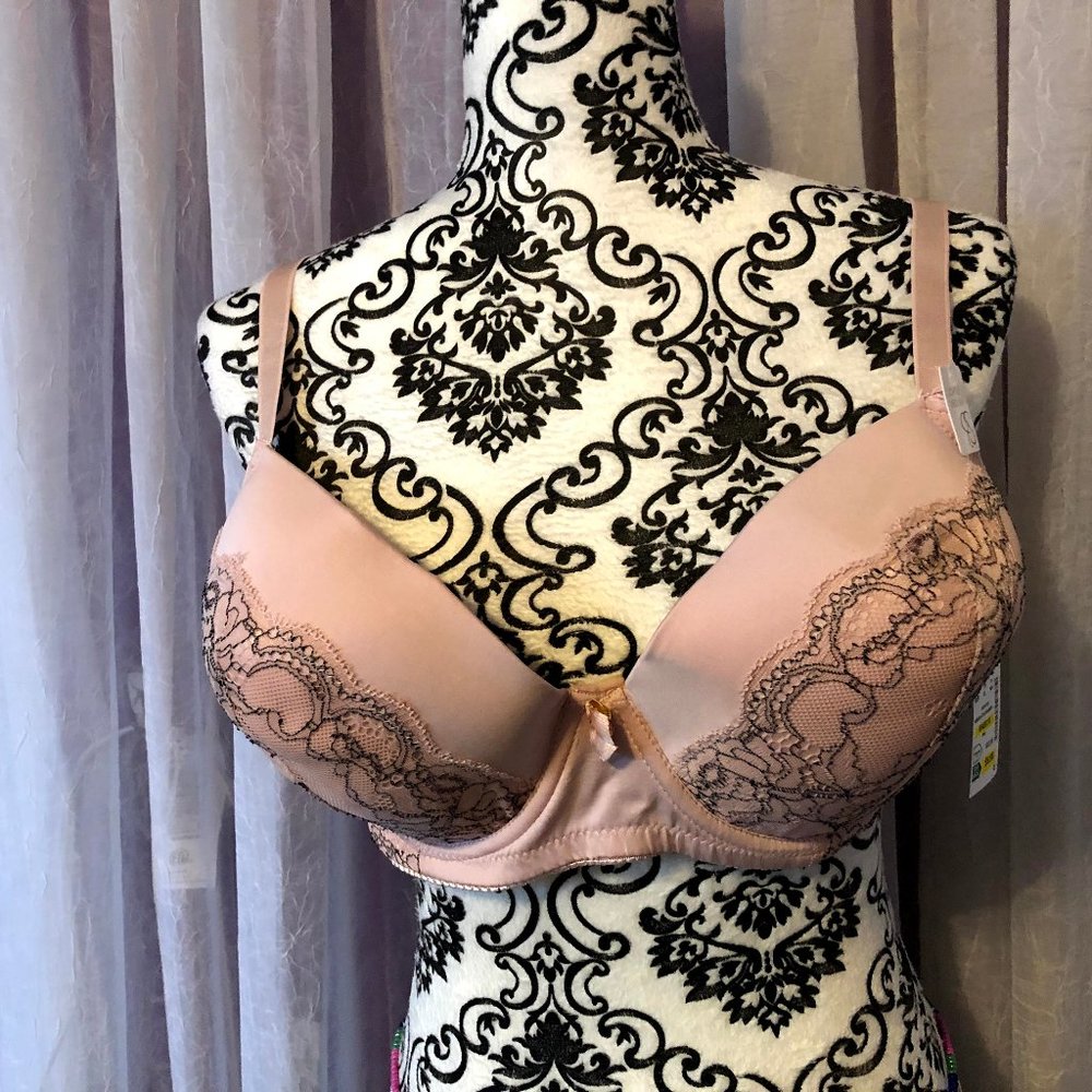 Jessica Simpson Bra